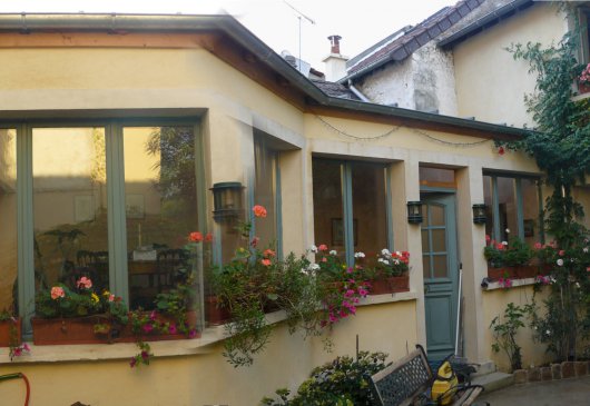 Bed and breakfast Northwest of Pari...