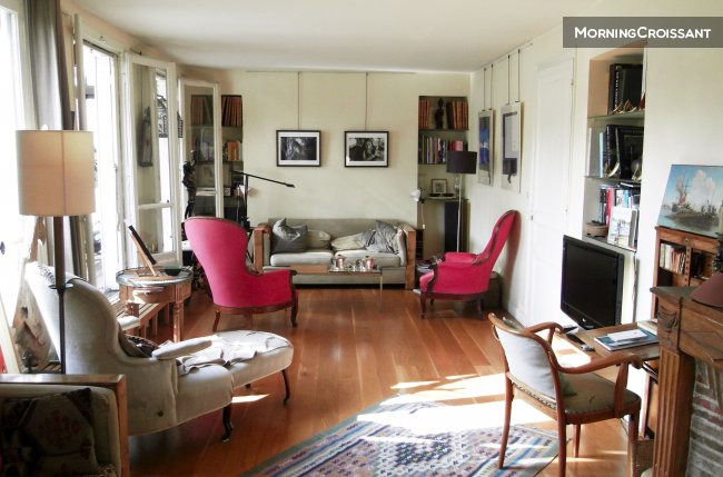 Paris center B&B, shower and WC