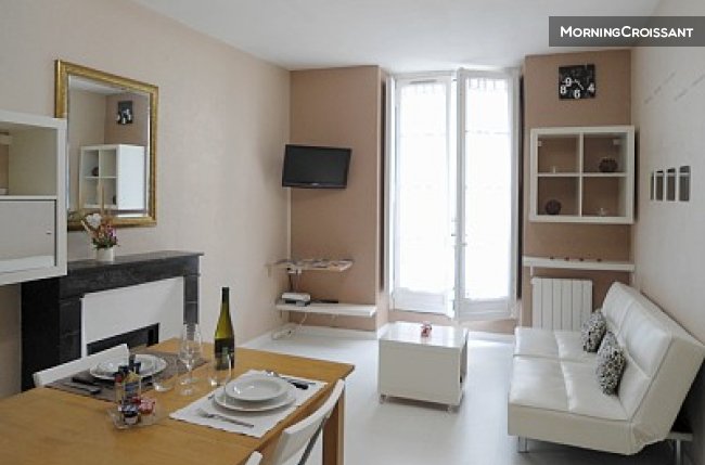 Apartment T2 in Nantes Castle 