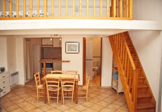 Old Nice - 5min walk from beaches 