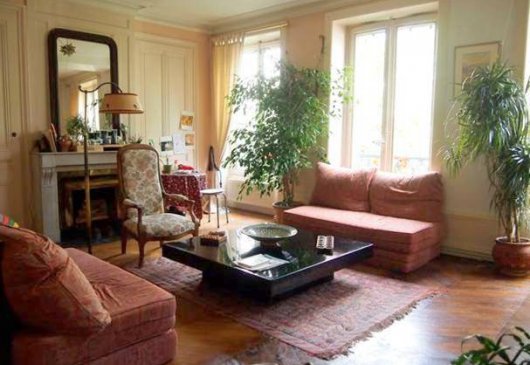 Beautiful quiet and bright apt