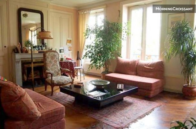 Beautiful quiet and bright apt