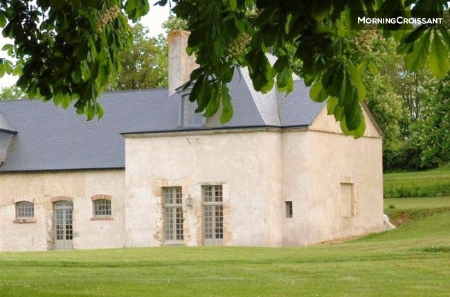 Château de Vaux 200 km from Paris
