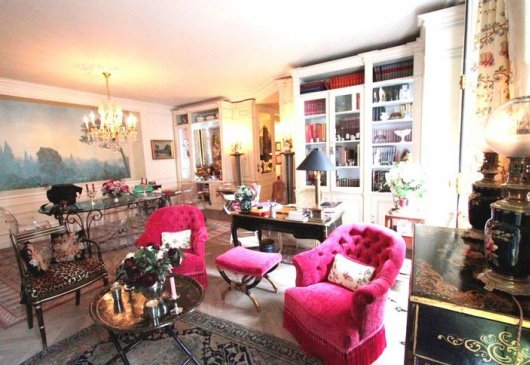 Montaigne sleeps 6 luxury large apt