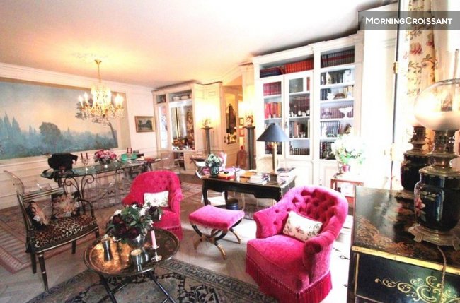 Montaigne sleeps 6 luxury large apt