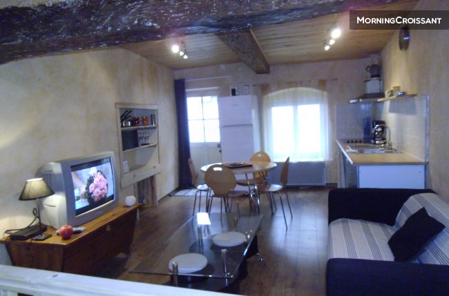 House in Cluny city center 