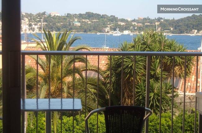 Seafront apt, bay of Villefranche