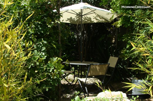 2 rooms with a garden near the sea