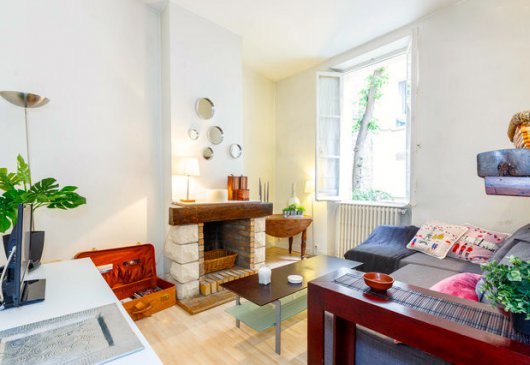 2PC, quiet, typical, Eiffel Tower