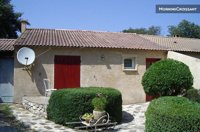 Apartment in Saint-Siffret