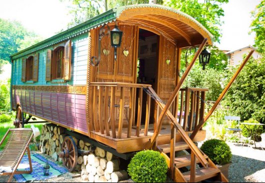 The Bohemian Chic trailer