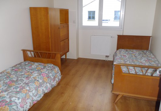 Duplex with garden in Loire River