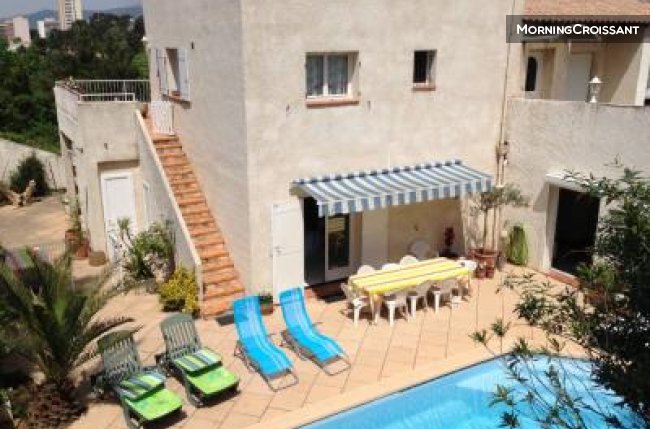 House, pool area St Julien