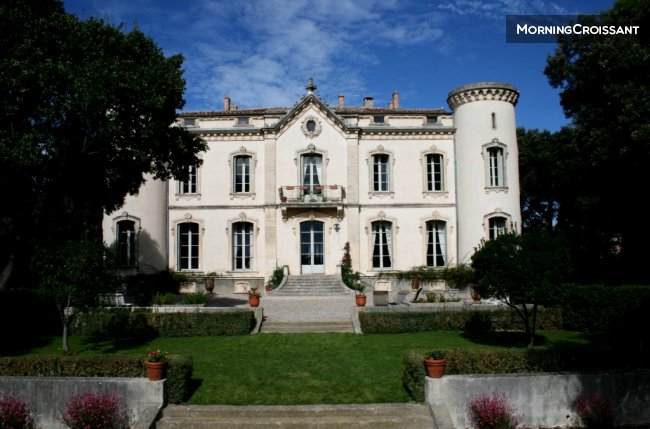 CASTLE & Wine - life in a castle