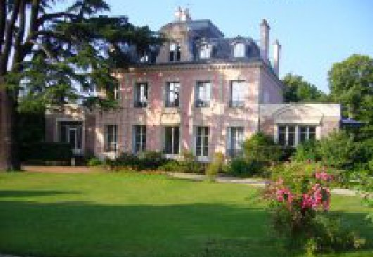 Family house 15 min center of Paris