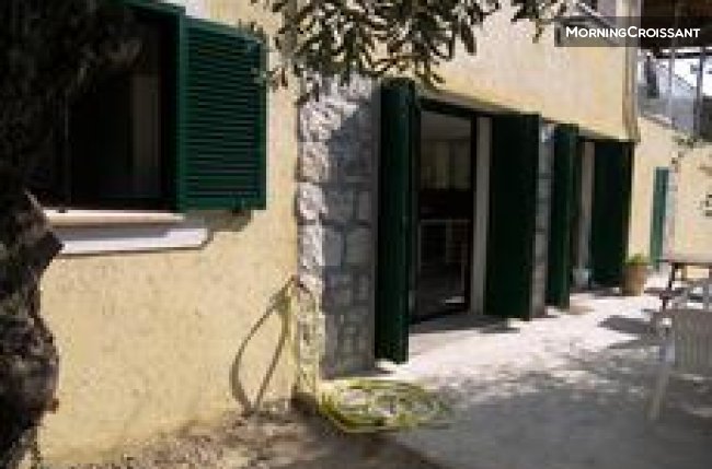 Apartment F2 with terrace