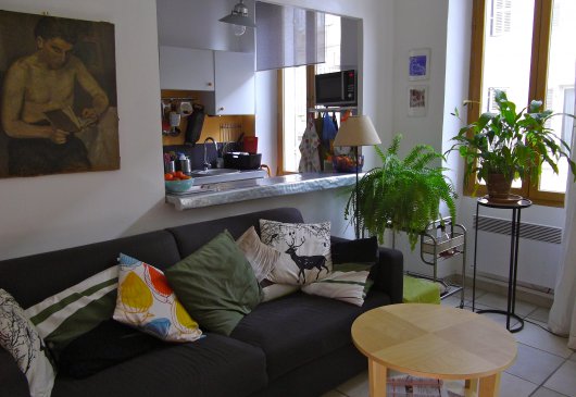 Charming bright and well located 