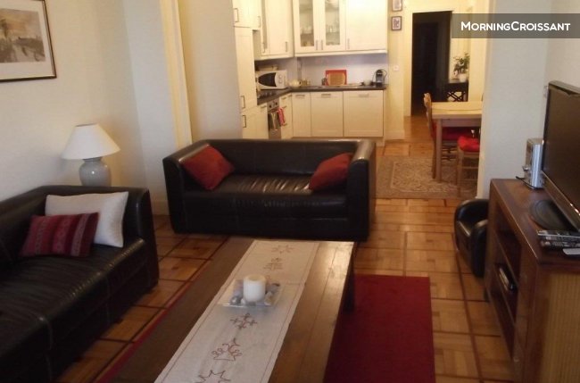 4 rooms at NICE-Centre front sea