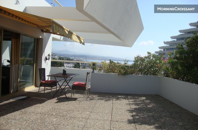 Rent 2 rooms seaside