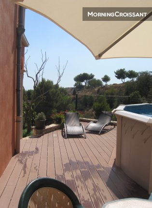 Apartment with swimming pool-terrac...