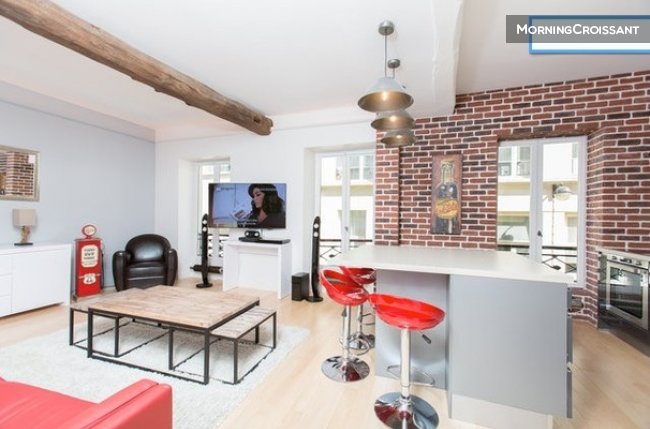 Stay in the heart of Paris