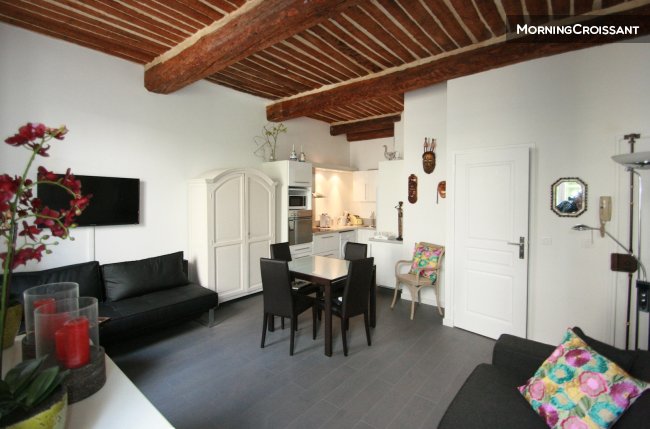 Apartment 2 rooms  100 m from beach