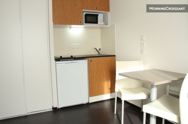 Fully equipped modern studio 