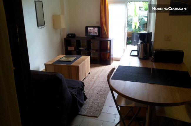 Studio + terrace downtown