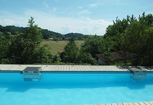 Riverside Chalet with pool (4)