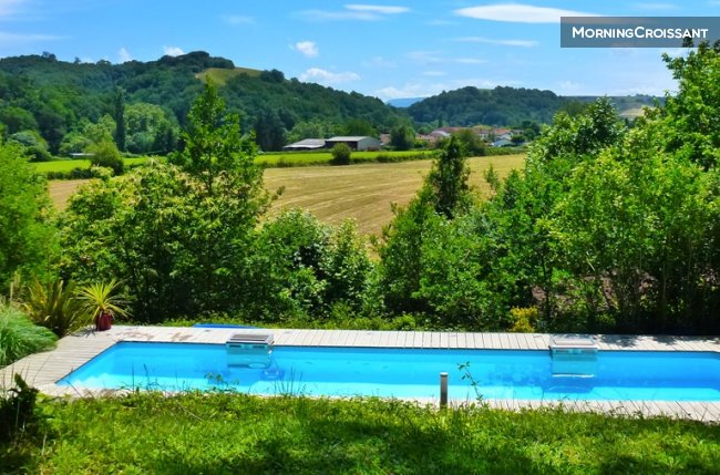 Riverside chalet with pool (5)