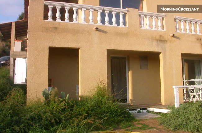 Private room in a villa 