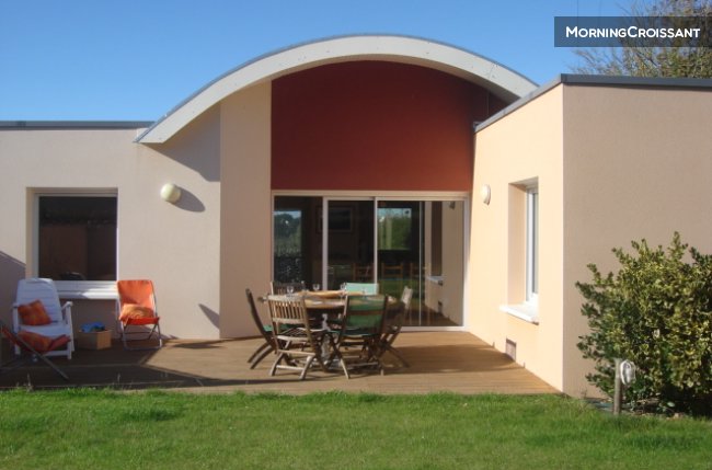 Recent House 500 m from the beach