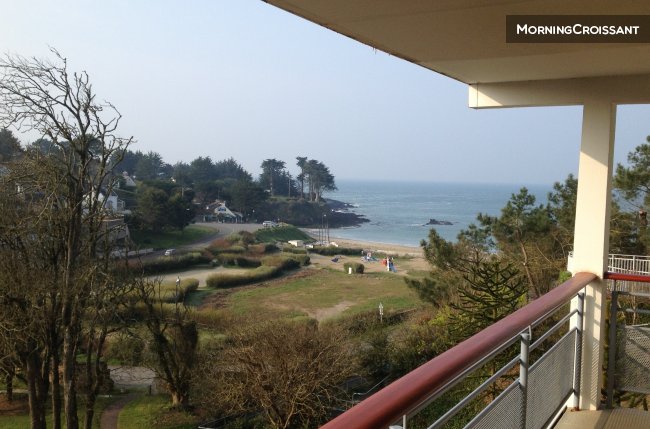 Studio with a sea view 