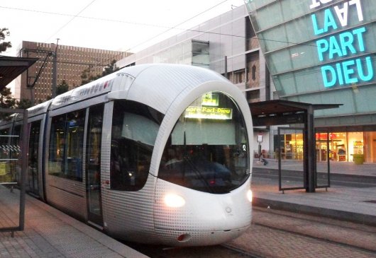 Apt 43 m2+balcony calm - Part Dieu