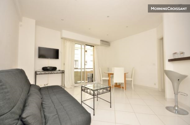 Modern apartment close to croisette