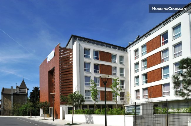 Studio near train station - Chelles