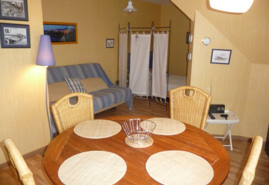 Apartment facing the sea