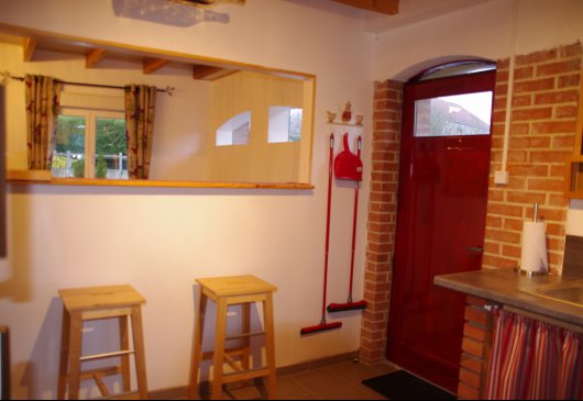 Land of the 2 caps, house