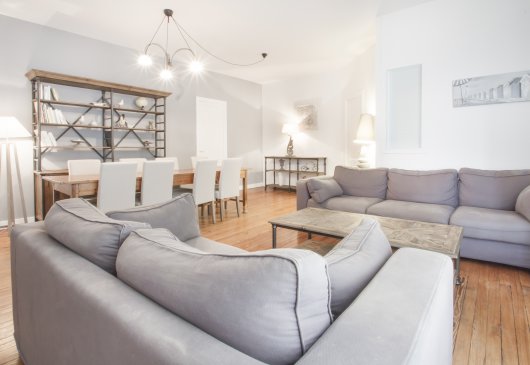 Magnificent Apt Bel building stone