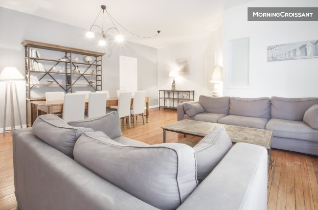 Magnificent Apt Bel building stone