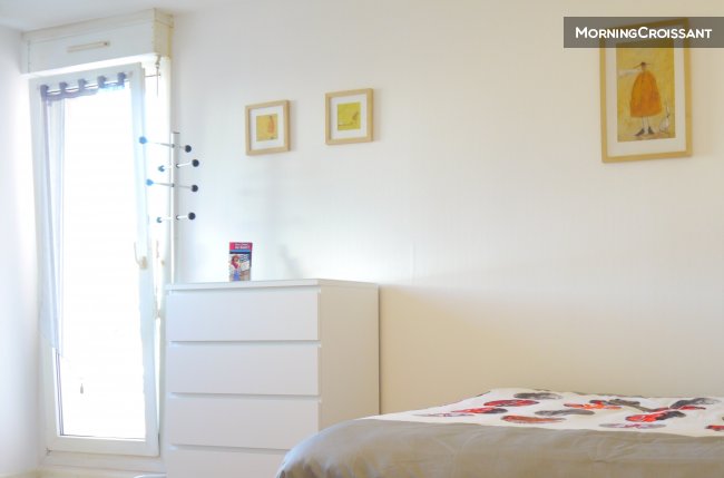 Furnished with balcony close center