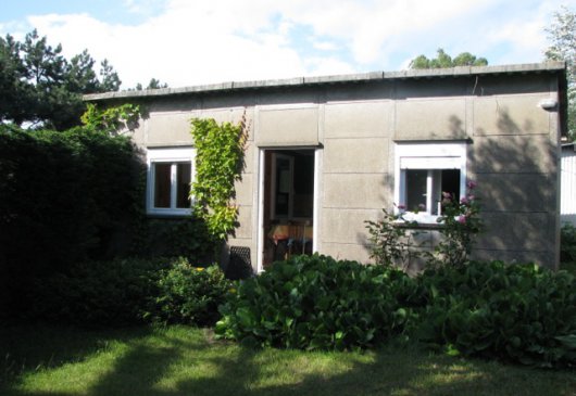 Bungalow in a private garden
