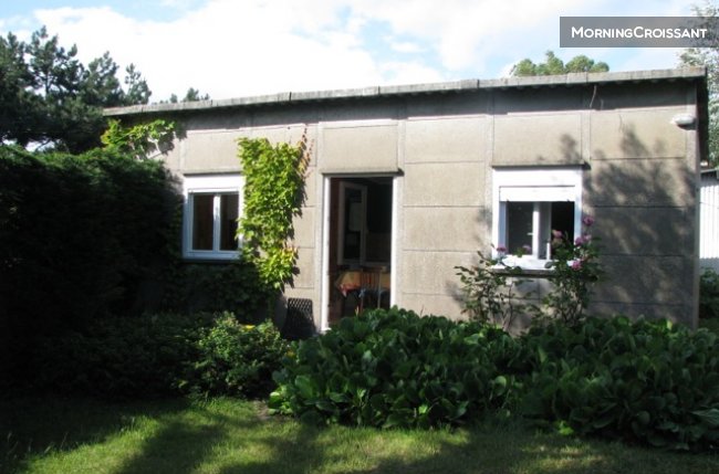 Bungalow in a private garden