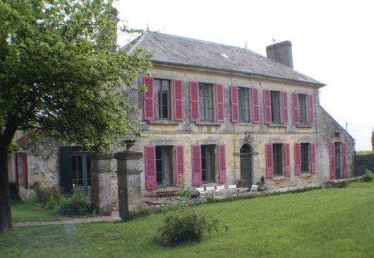 Rooms & cottage in Normande