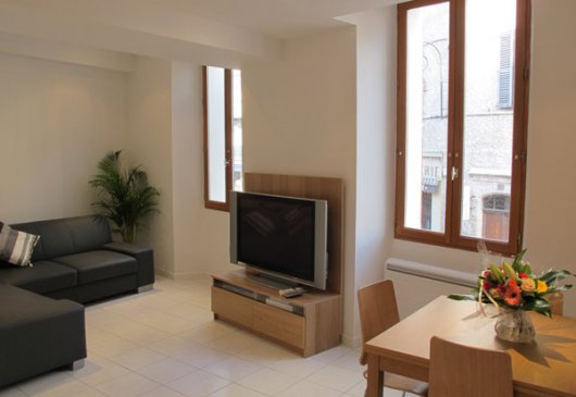 LUXURY APT IN THE HEART OF ANTIBES