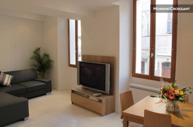 LUXURY APT IN THE HEART OF ANTIBES