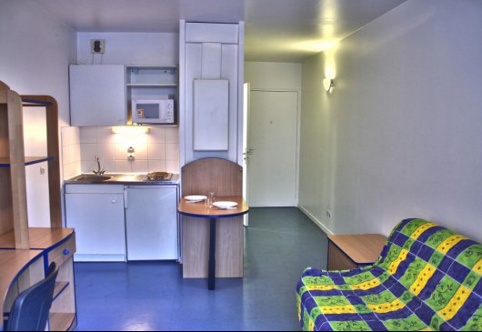 Fully furnished studio in Issy