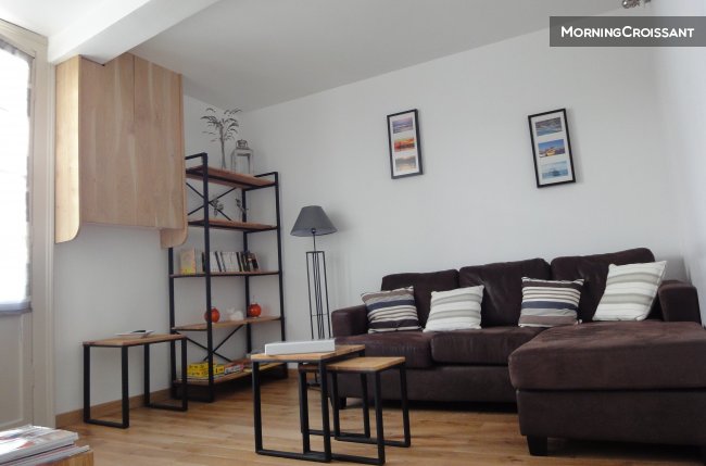 House 5 km away from beach