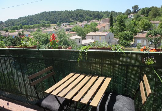 Quiet 4pers app w/ nice view