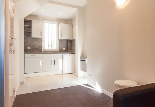 Studio avenue montaigne chic area